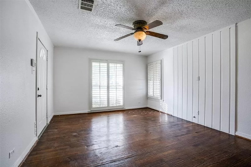 Building Photo - 1425 Cedar Crest Dr