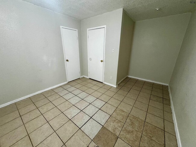 Building Photo - 1616 Britain St