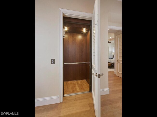 Building Photo - 377 Pirates Bight