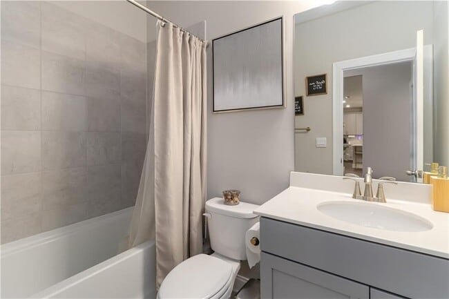 Building Photo - 4367 Bethany Manor Dr