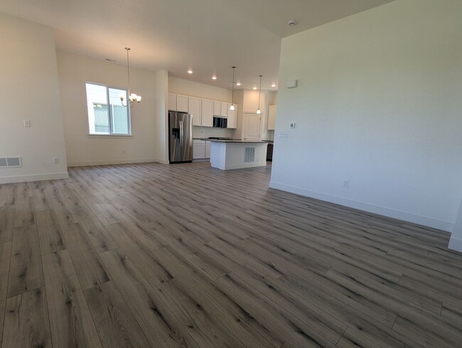 Building Photo - 6109 Zebulon Pl