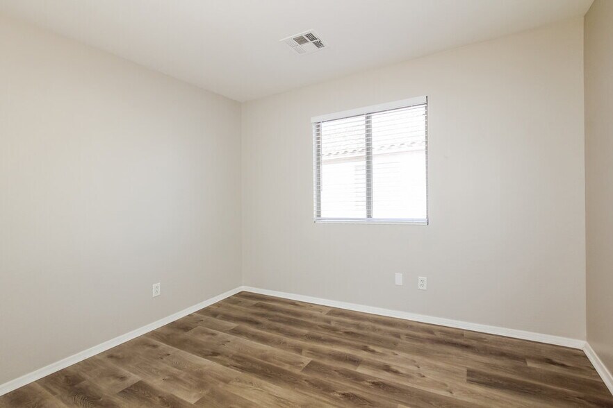 Building Photo - 14973 W Port Au Prince Ln