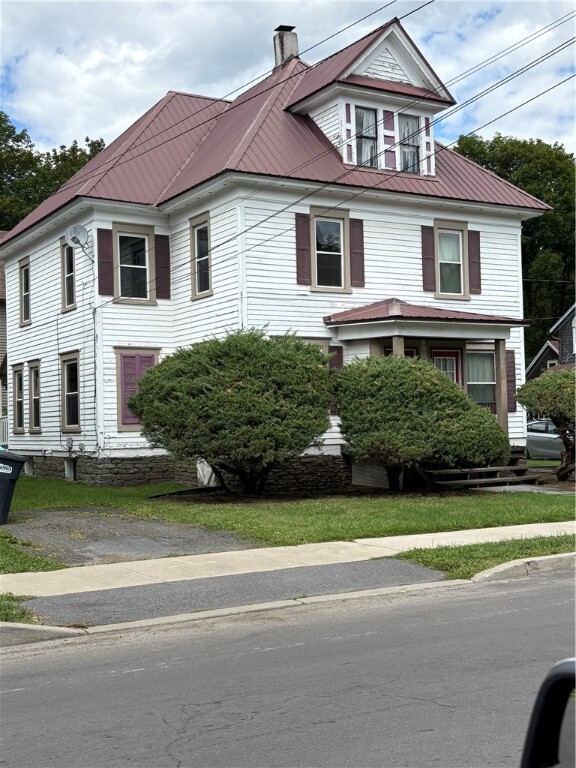 Primary Photo - 101 Center St