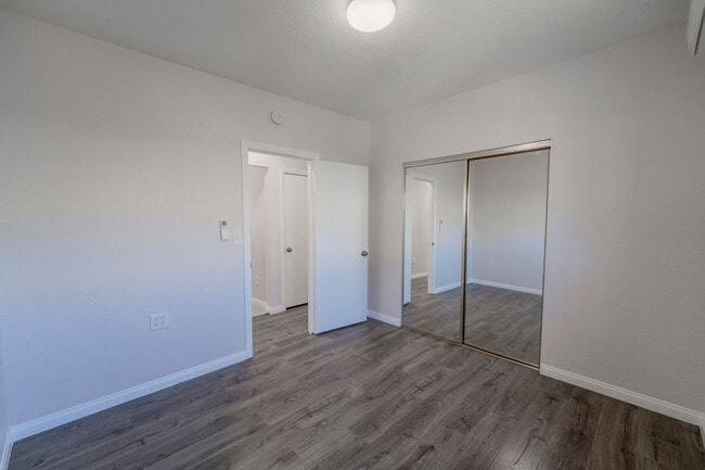 Building Photo - Beautifully updated 2 bed, 2 bath single-family home in Logan Heights