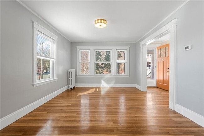 Building Photo - 51 Roslin St