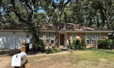 Building Photo - 3603 Bristol Dr