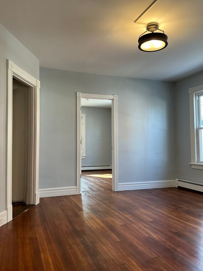 Building Photo - 518-522 High Street