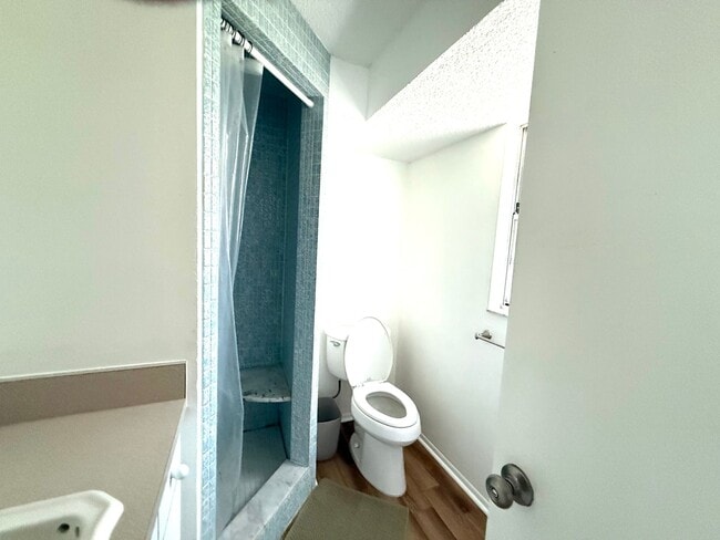 Building Photo - Charming 3-Bedroom, 2-Bath Home in the Hea...