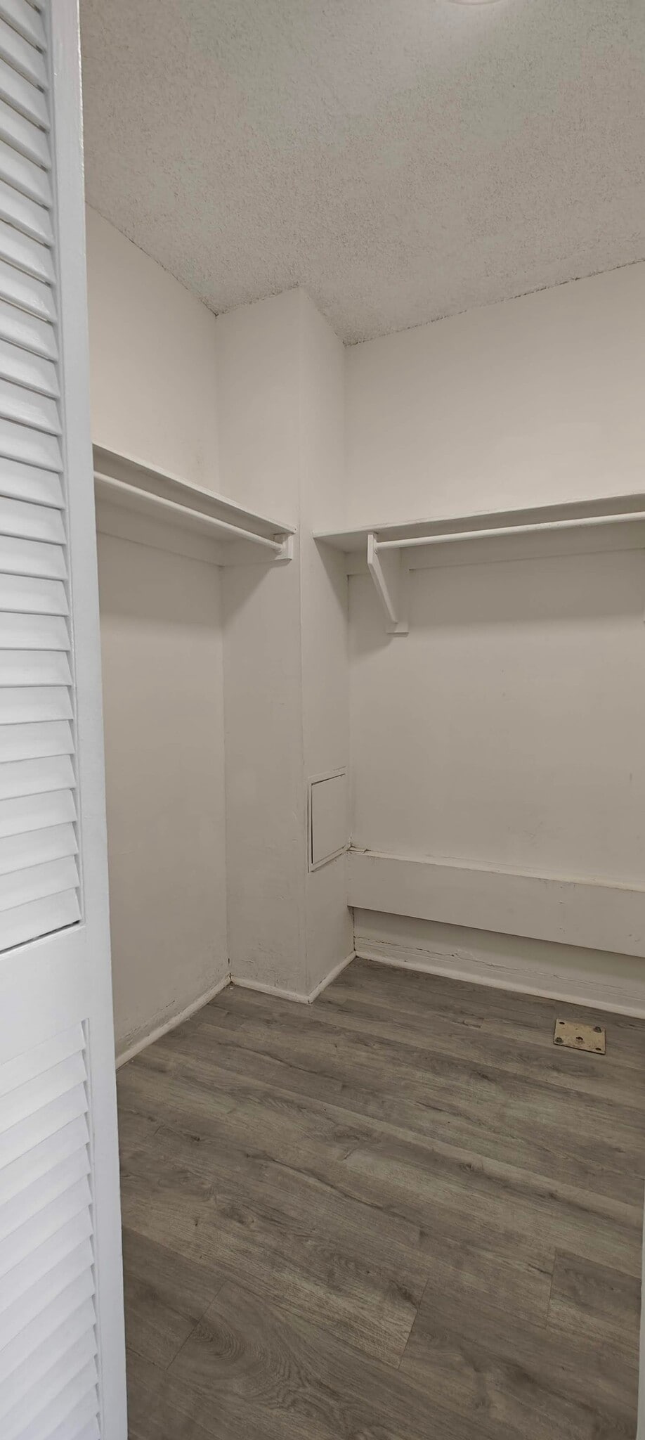 Building Photo - 801 Brickell Bay Dr