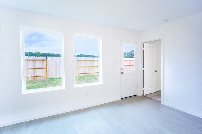 Building Photo - 5610 Shelford Birch Dr