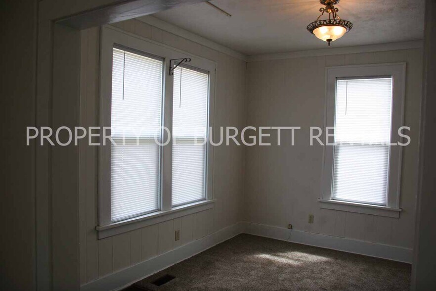Building Photo - 246 Marsteller St