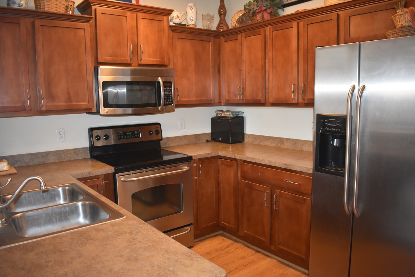 Kitchen - 1007 RIVERS ARCH