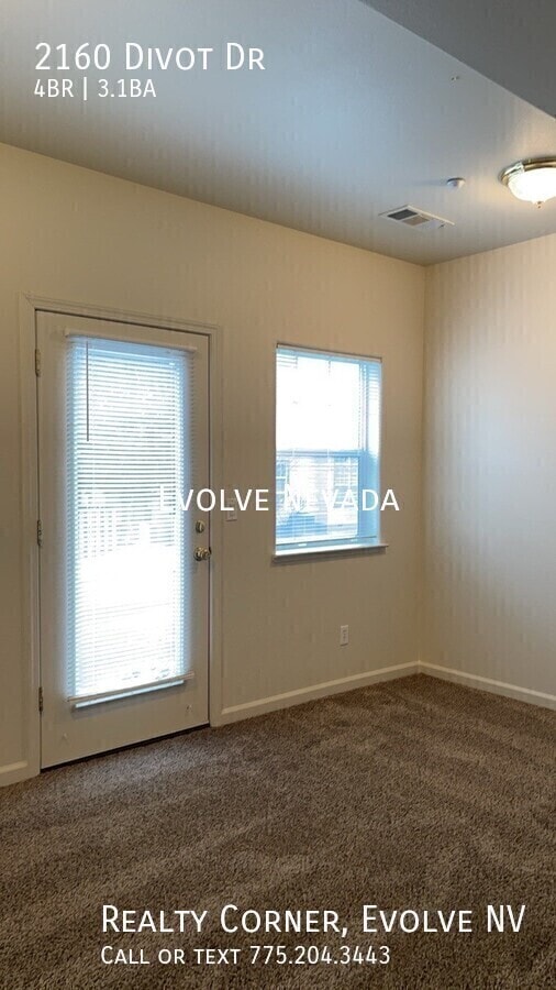 Building Photo - 2160 Divot Dr