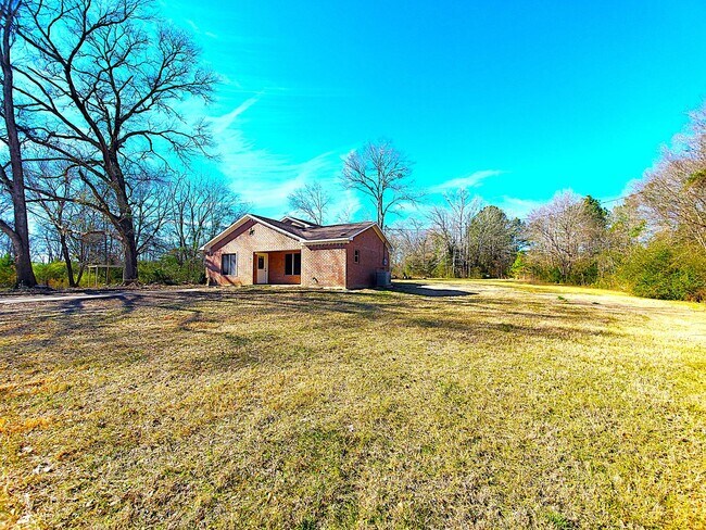 Building Photo - 8674 FM 13