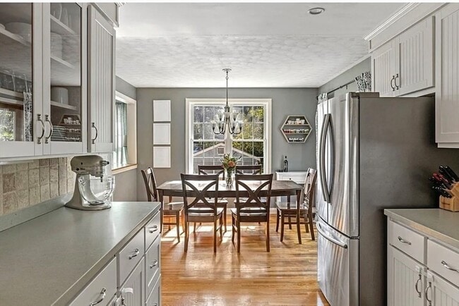 Building Photo - 14 Hoover Rd