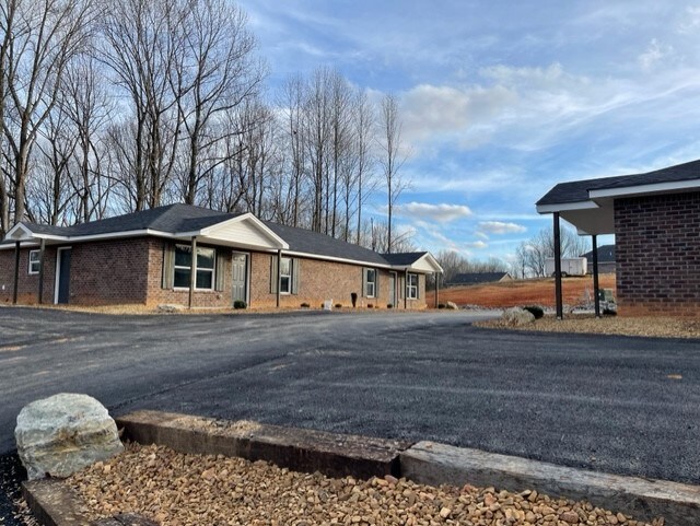 Building Photo - 69 McMurtry Rd