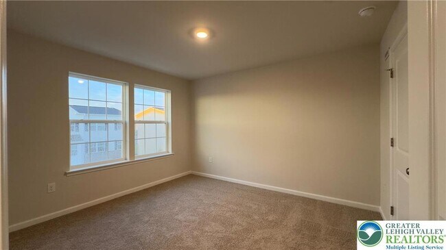 Building Photo - 8209 Brodie Ct