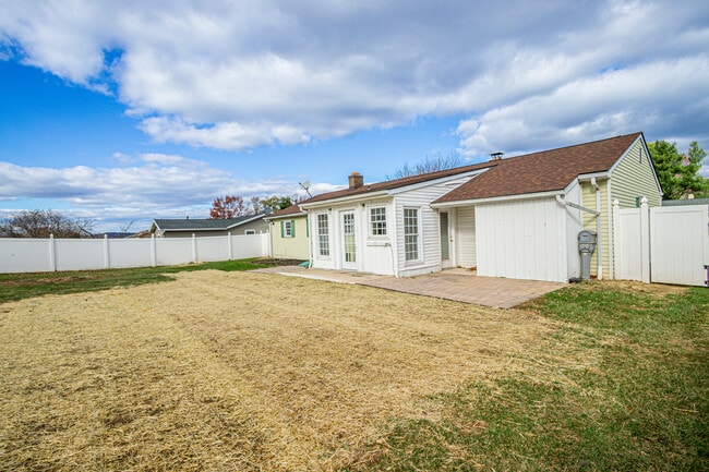 Building Photo - 3520 Tower Dr