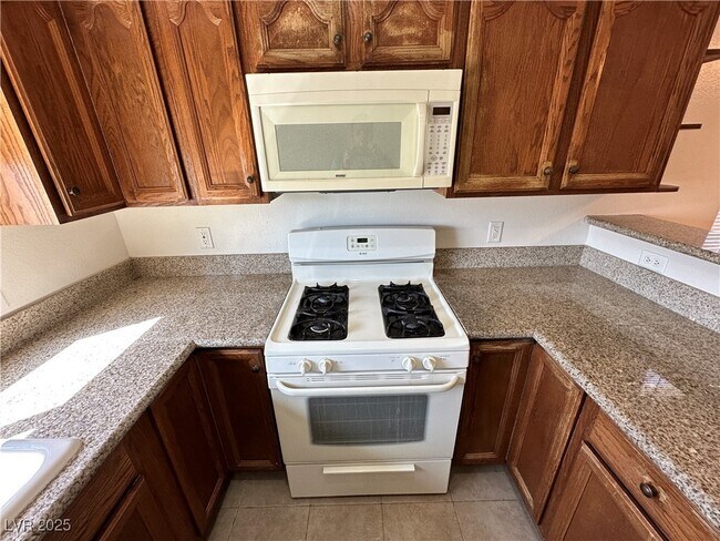 Building Photo - 5290 Panguitch Dr