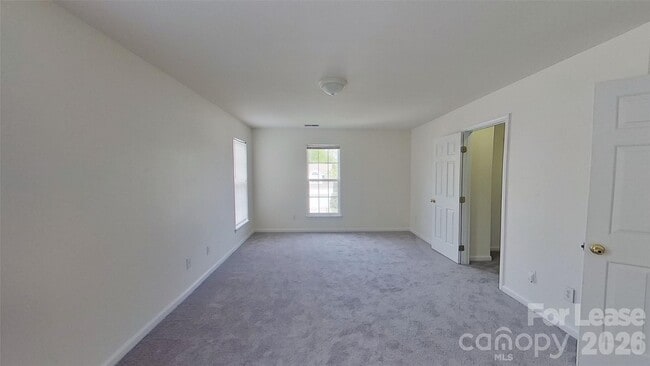 Building Photo - 2014 Rosewater Ln