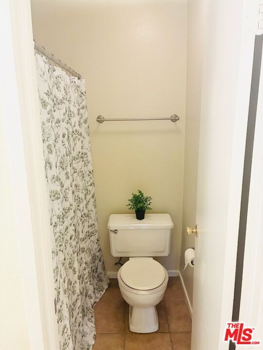 Building Photo - 2410 N Towne Ave