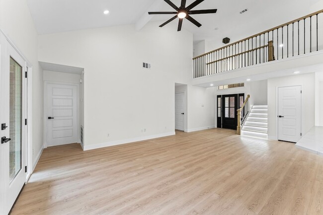 Building Photo - 7631 Ashton Dr