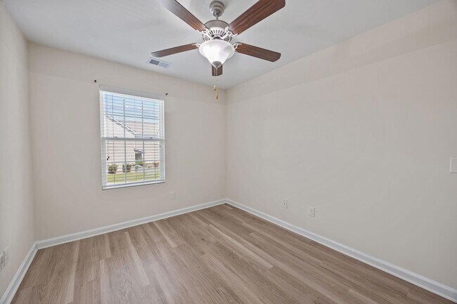 Building Photo - 8988 Cat Tail Pond Rd