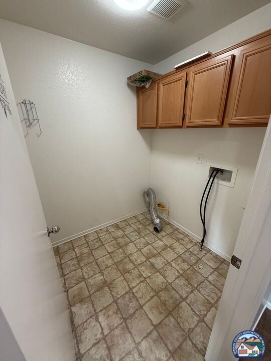 Building Photo - 642 Brewer Rd