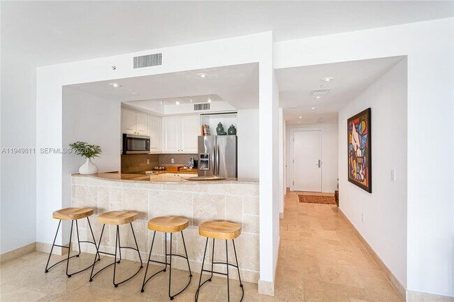 Building Photo - 3400 SW 27th Ave