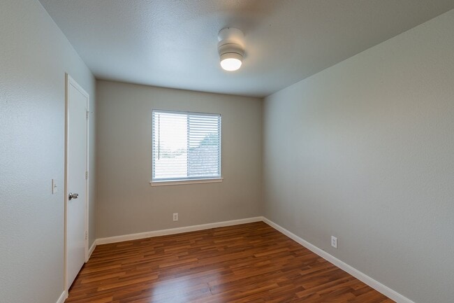 Building Photo - 1202 Still Meadow Dr