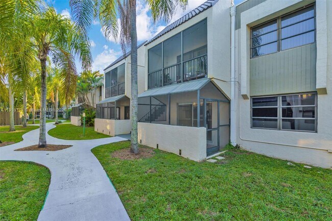 Building Photo - 7929 SW 104th St