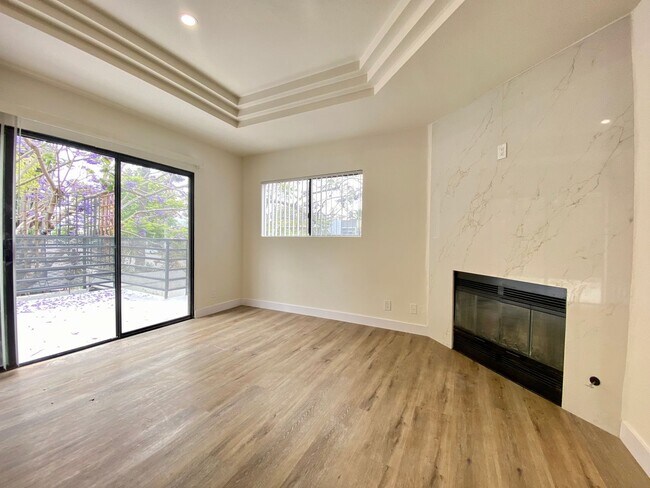 Building Photo - 2500 Abbot Kinney Blvd