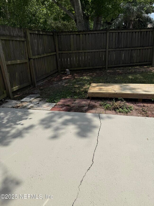 Building Photo - 12615 Enchanted Hollow Dr
