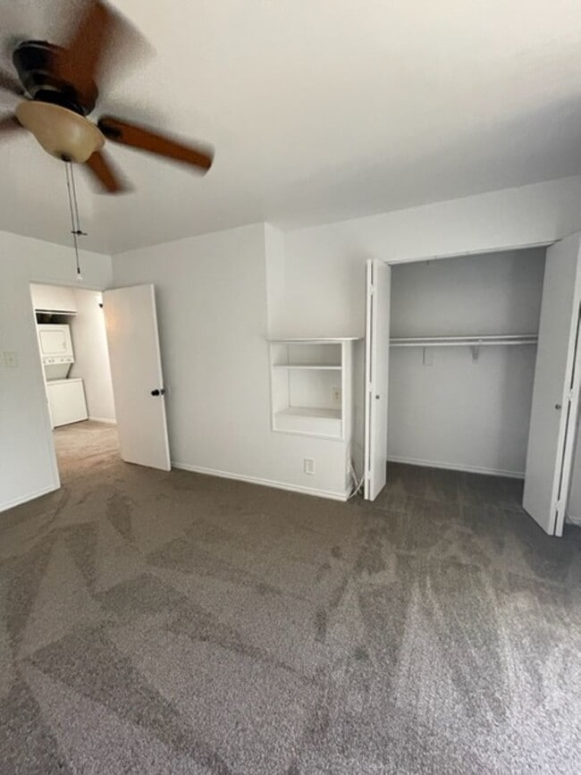 Building Photo - Old Town Scottsdale townhome- 2 bd 2 bath- W/D- Yard