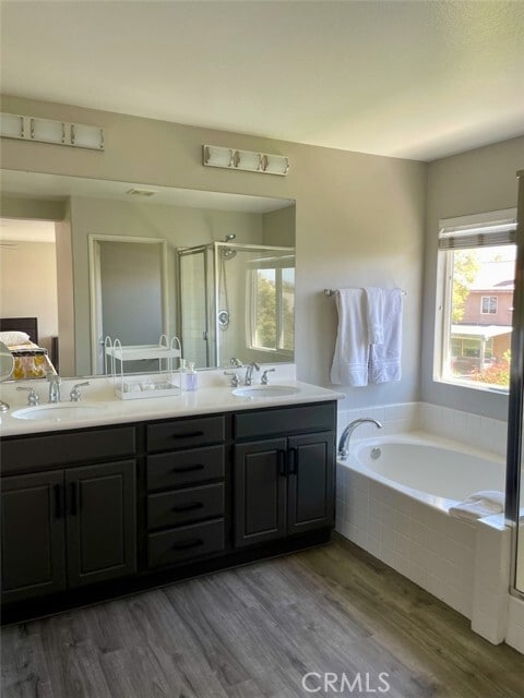 Building Photo - 33618 Iris Ln