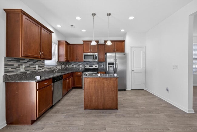 Building Photo - 3625 Tule Spring St