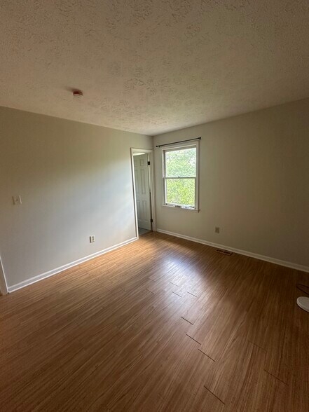 Building Photo - 763 Spring Meadows Dr