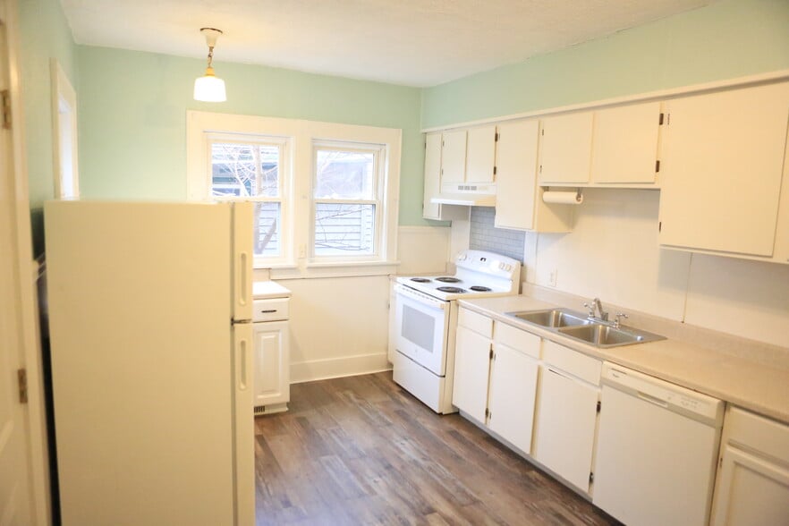 First Floor Kitchen - 411 Humphrey St
