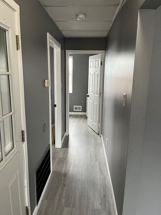 Building Photo - 208 McKinley St