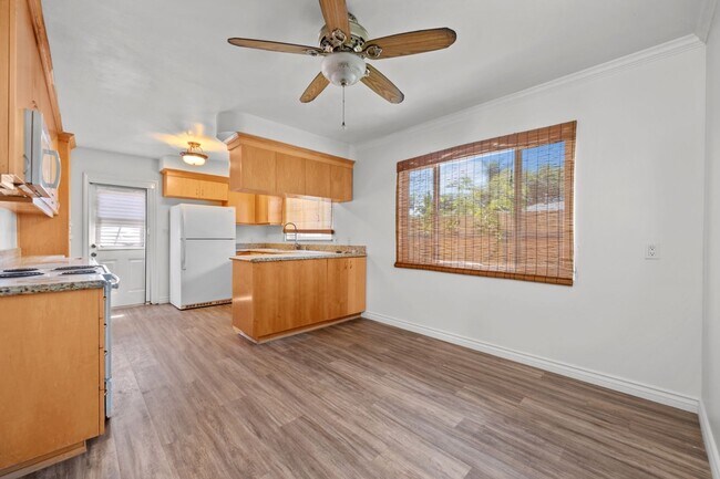 Building Photo - 4910 Gary St