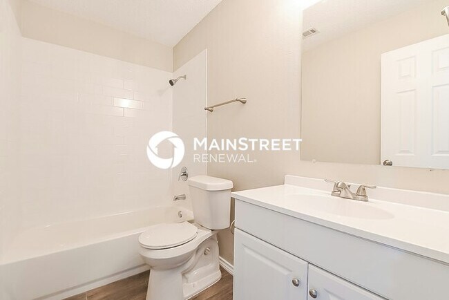 Building Photo - 4 Bedroom Pet-Friendly Home in Glenn Heights, TX with Main Street Renewal
