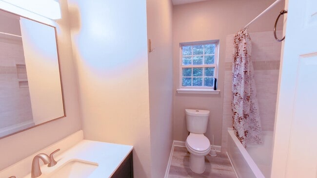 Building Photo - 14808 Bergerac Ct