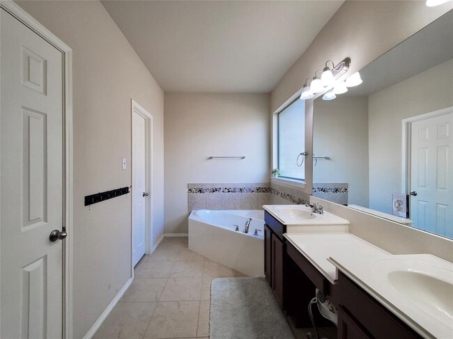 Building Photo - 1436 Lindo Dr