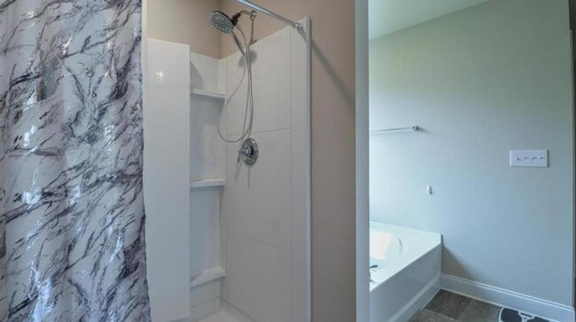 Building Photo - 10125 Willow Leaf Dr