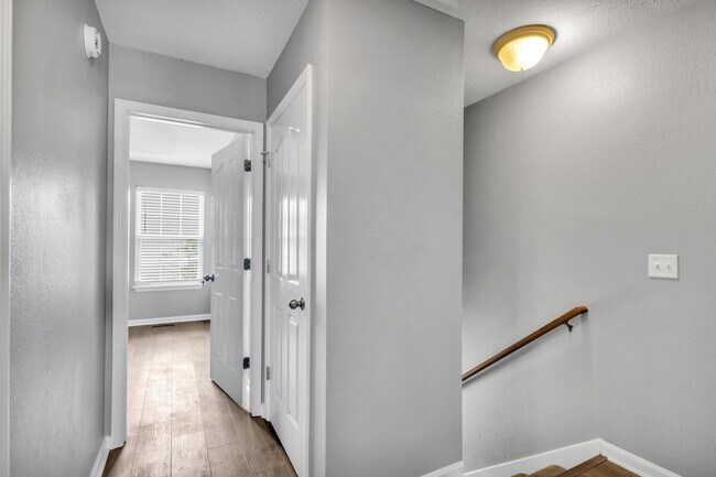 Building Photo - 414 Arapaho Dr