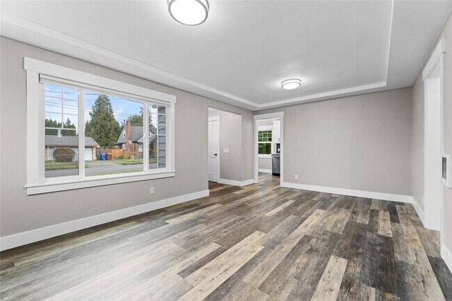 Building Photo - South D Street