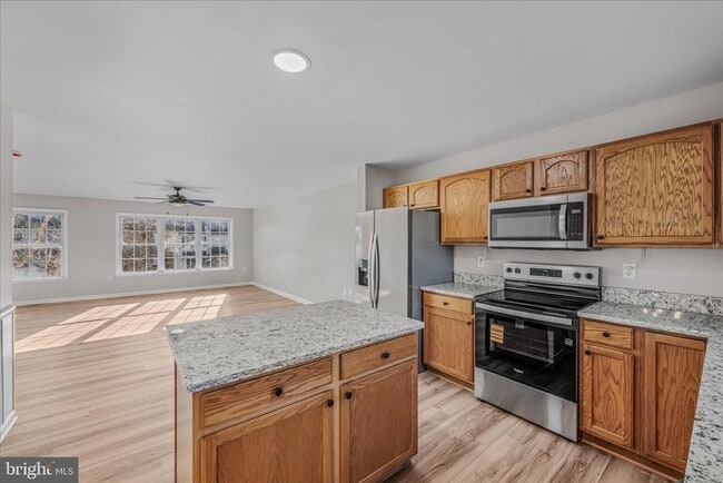 Building Photo - 27 Fiser Ln