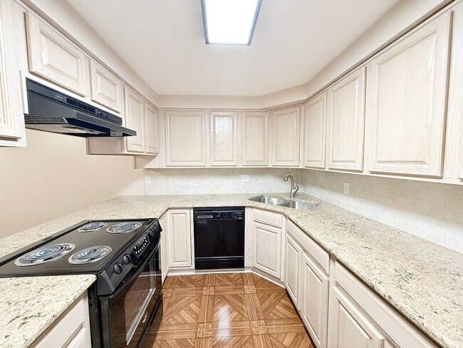 Building Photo - 6069 Hilburn Rd