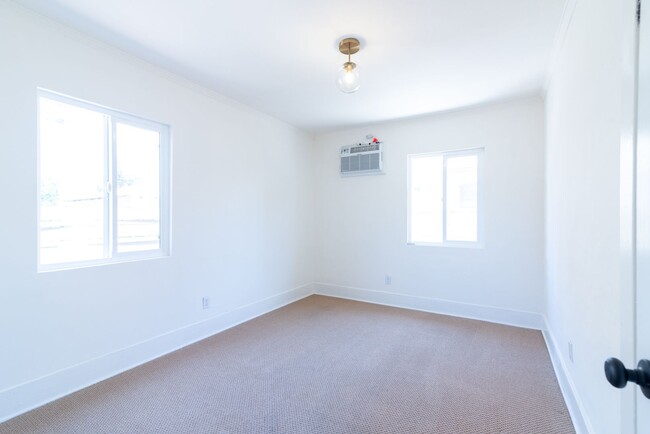 Building Photo - Coolidge Apartments