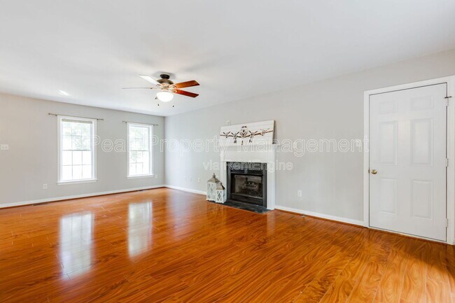 Building Photo - 5200 Parrish Creek Dr